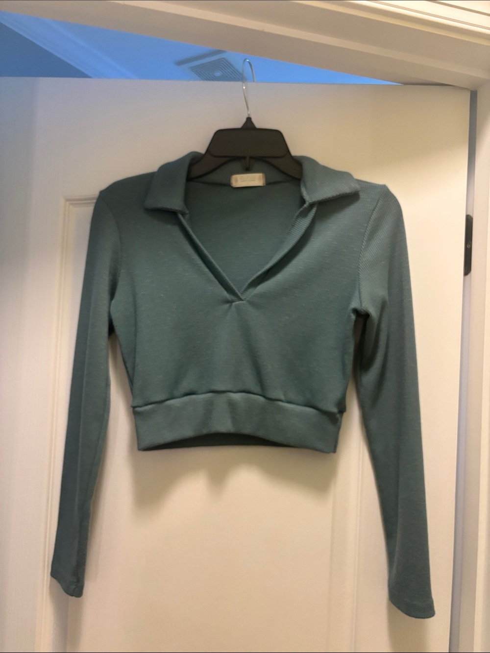 Altar'd State Teal Cropped Collared V-Neck Long Sleeve Top